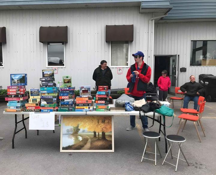 Notre club pour personnes déficientes propose un programme de donation.